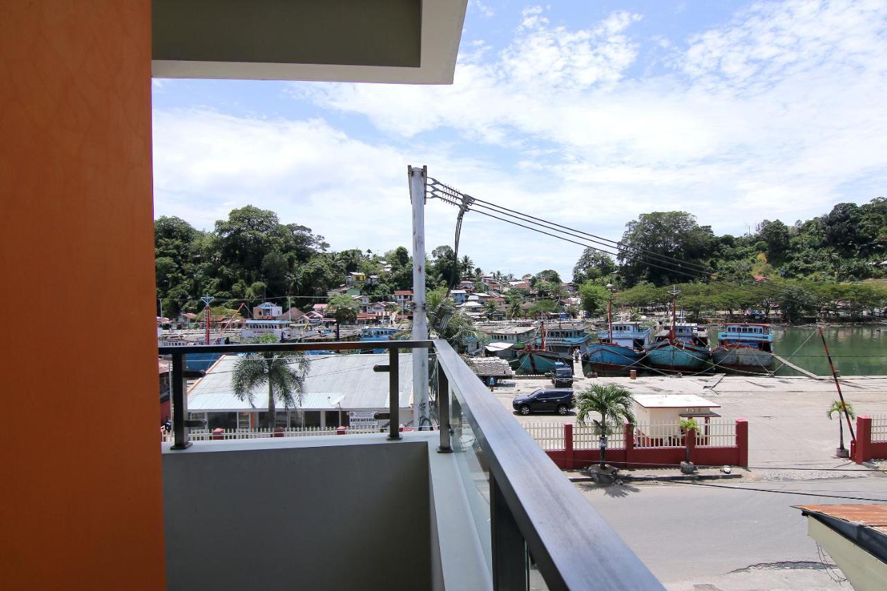Oyo 592 Budget Hotel By The Harbour Padang  Esterno foto